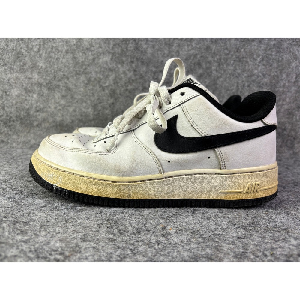 Nike Air Force 1 Low Womens Size 7.5 White Black AQ3778-994 Sneakers